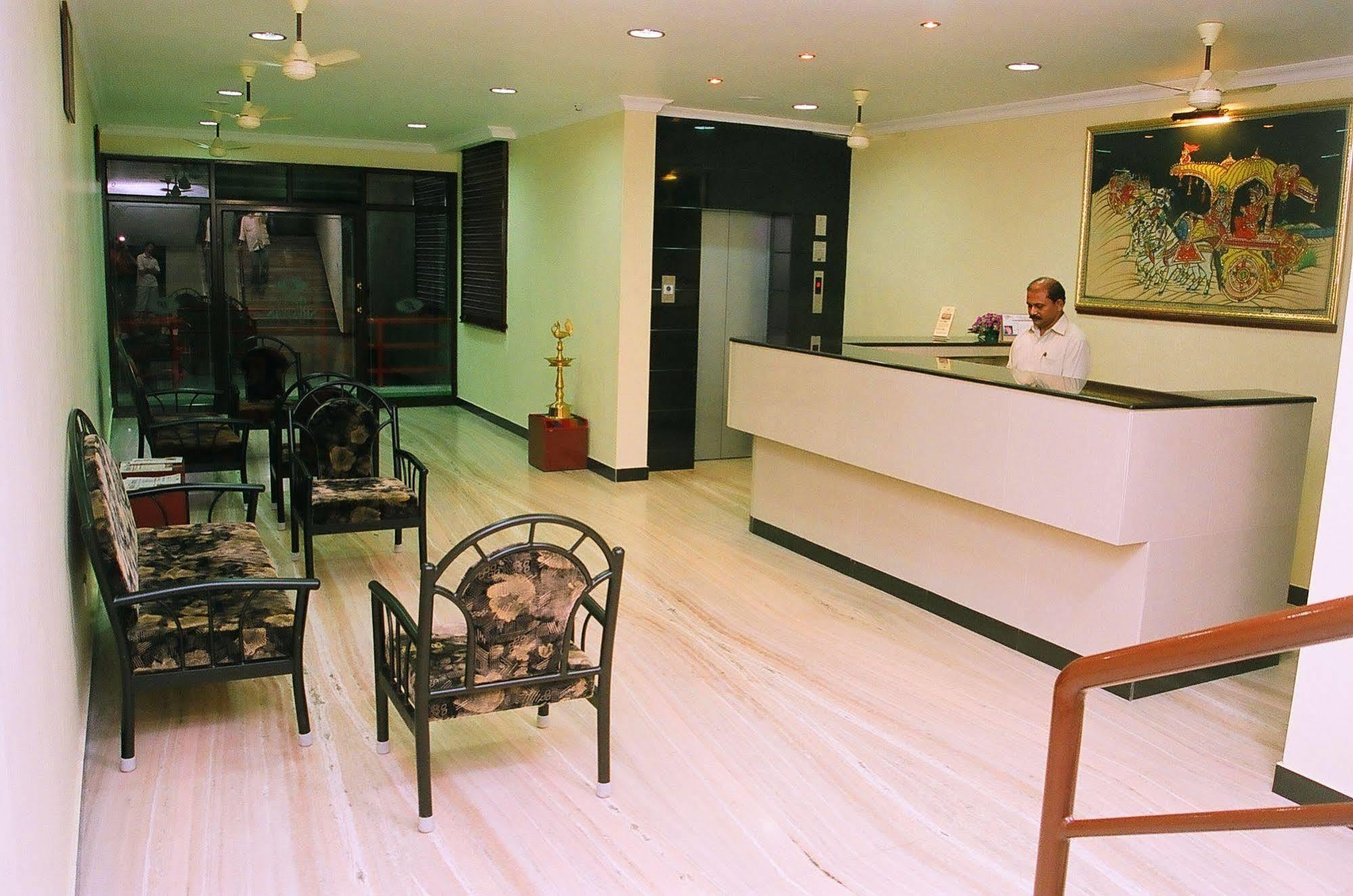 Hotel Srinivas Kochi Zewnętrze zdjęcie